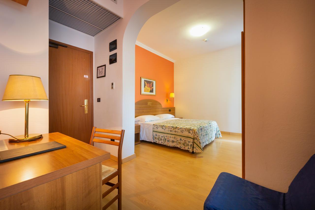 Hotel Tritone Καόρλε Εξωτερικό φωτογραφία